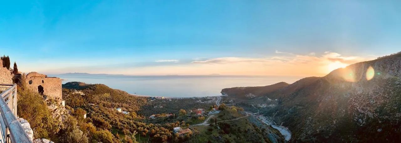 Tonea'S Houses Himare Holiday home