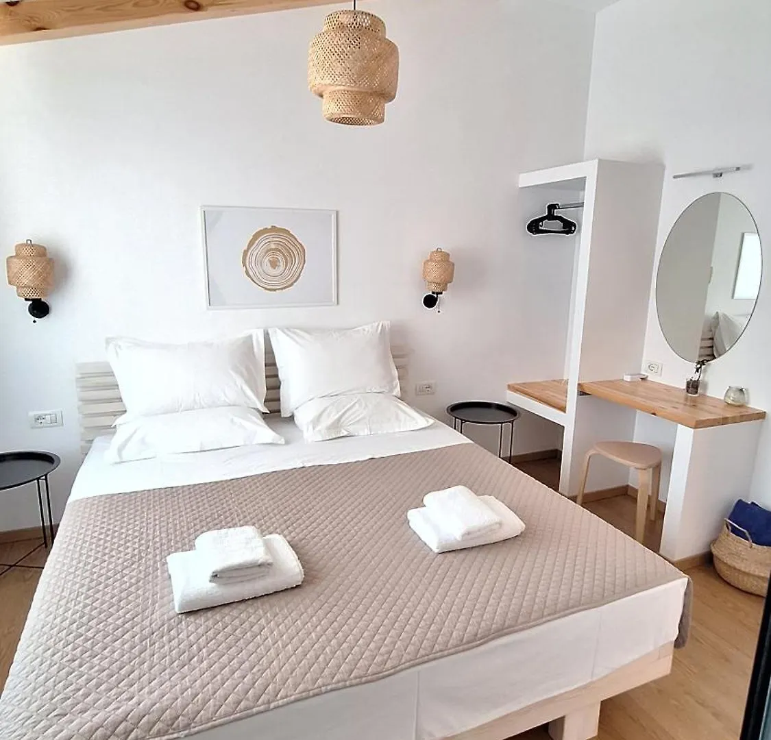 Tonea'S Houses Himare 0*,  Albania