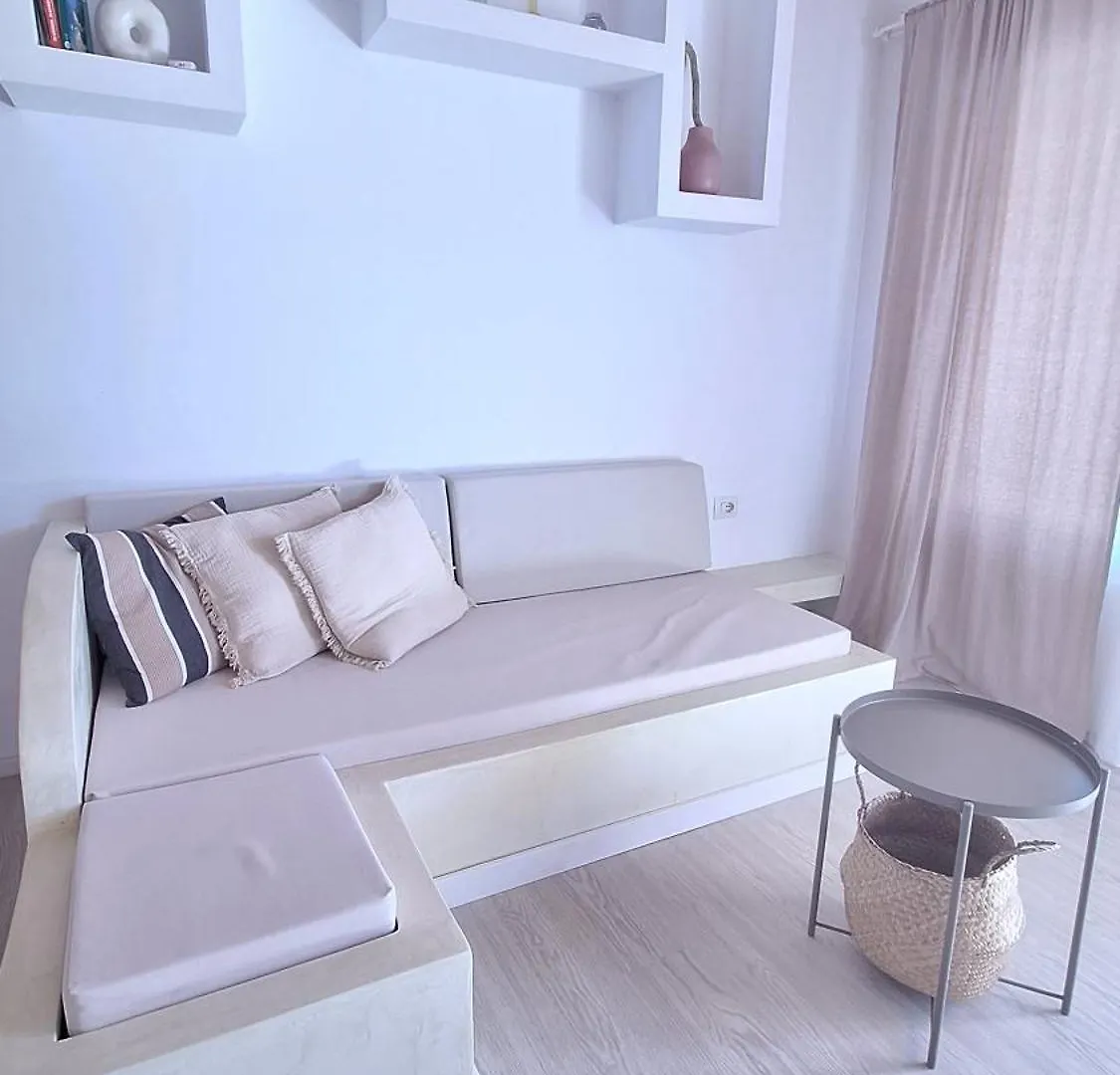 Tonea'S Houses Himare Albania